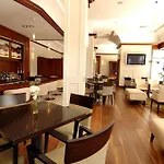 The Parkview Hotel 