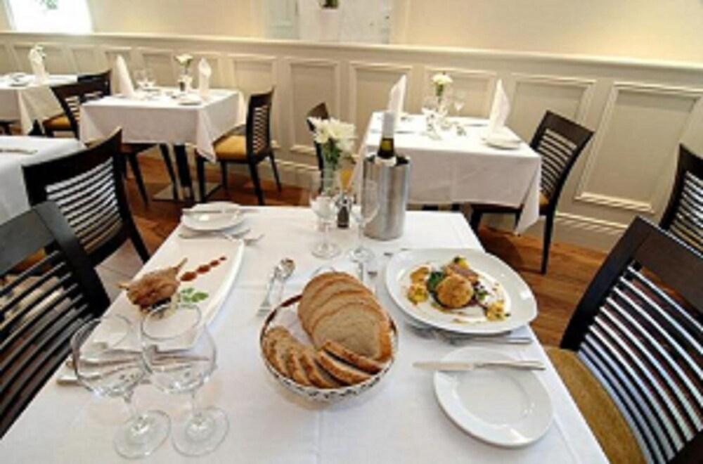 The Parkview Hotel 3*